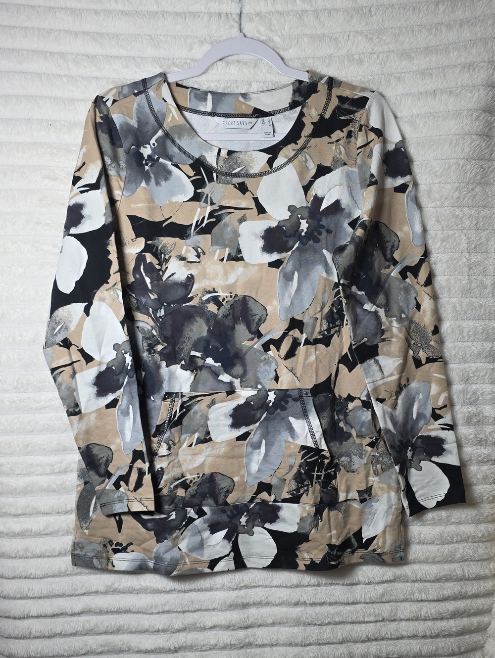 0614 Sport Savvy Floral Crewneck Pullover Top - Beige & Black